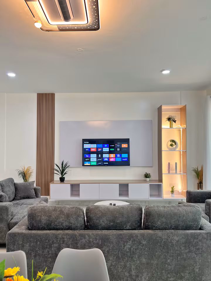 living room 1.avif