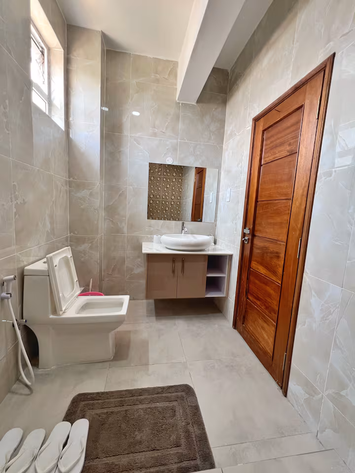 half bathroom 2.avif