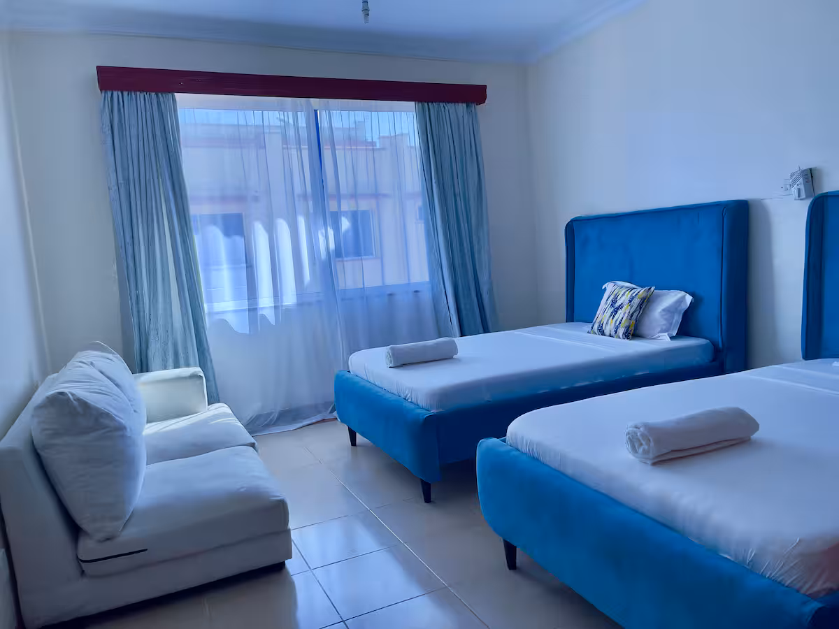 Bedroom 2.avif