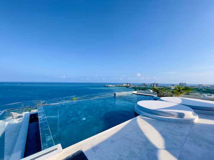 pool.avif