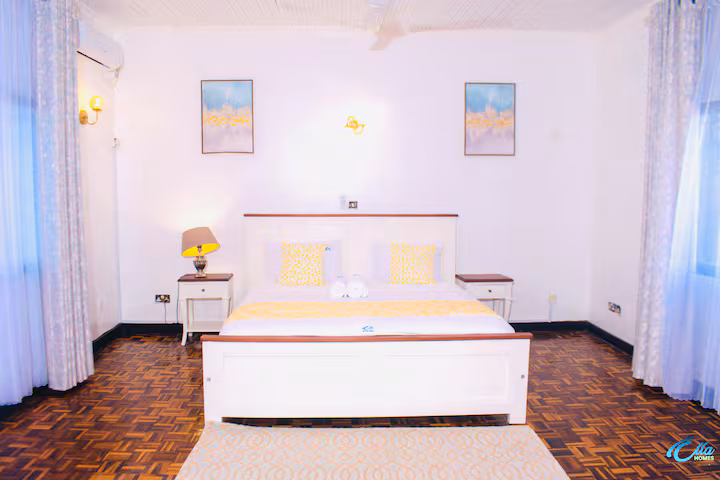 Room 1 a.avif