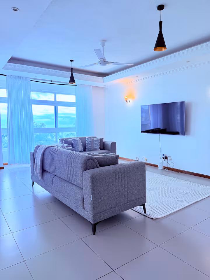 living room 1.avif